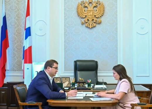 Виталий Хоценко и глава ФЦК Светлана Горчакова обсудили расширение проекта «Производительность труда» в Омской области