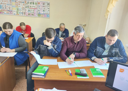 Сотрудники омского предприятия изучают основы бережливого производства