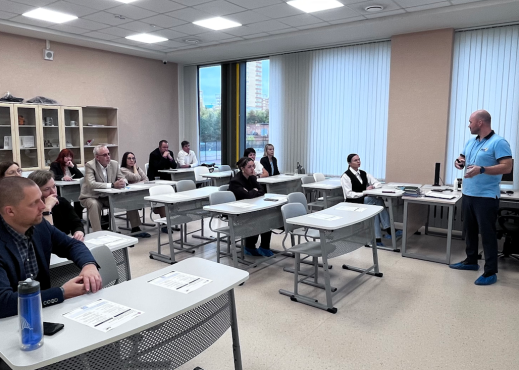 В Омске инструкторы по бережливому производству обменялись практиками обучения сотрудников